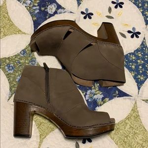 Dansko peep toe booties